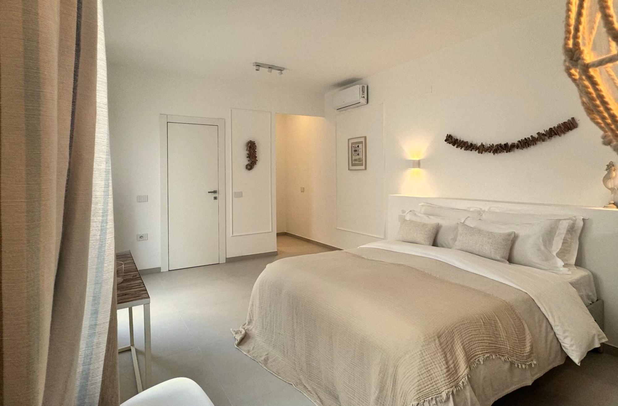 مبيت وإفطار لامبيدوزا La Casa Al Mare المظهر الخارجي الصورة
