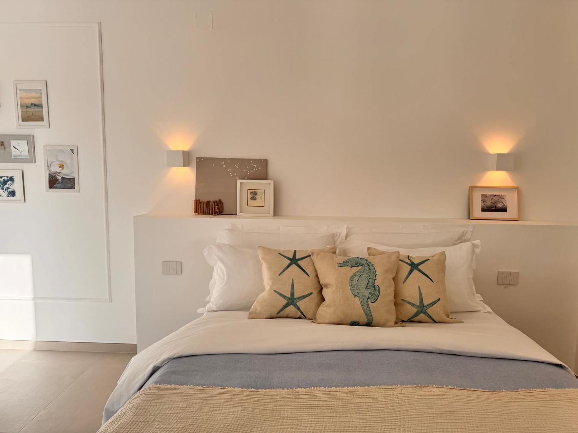 مبيت وإفطار لامبيدوزا La Casa Al Mare المظهر الخارجي الصورة