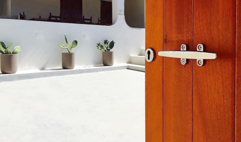 مبيت وإفطار لامبيدوزا La Casa Al Mare المظهر الخارجي الصورة